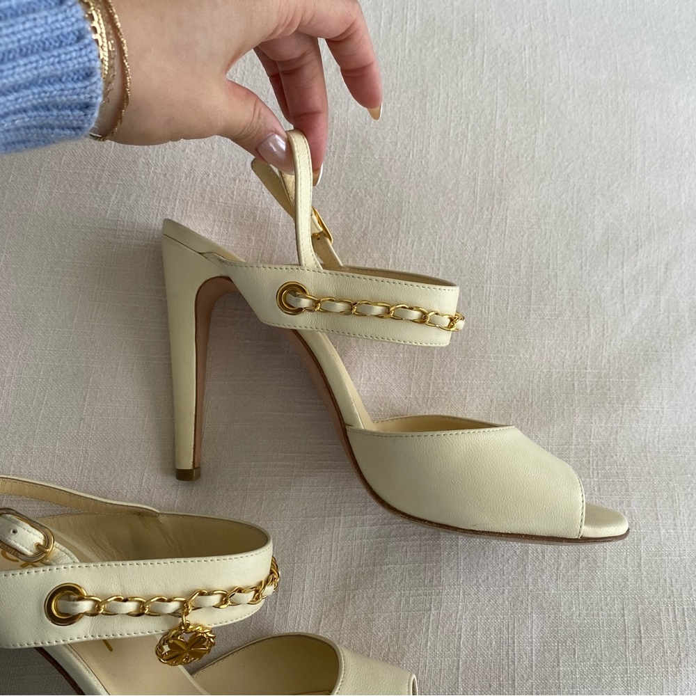 CHANEL Cream Peep-Toe Heels with Gold Chain - Picture 4 of 16